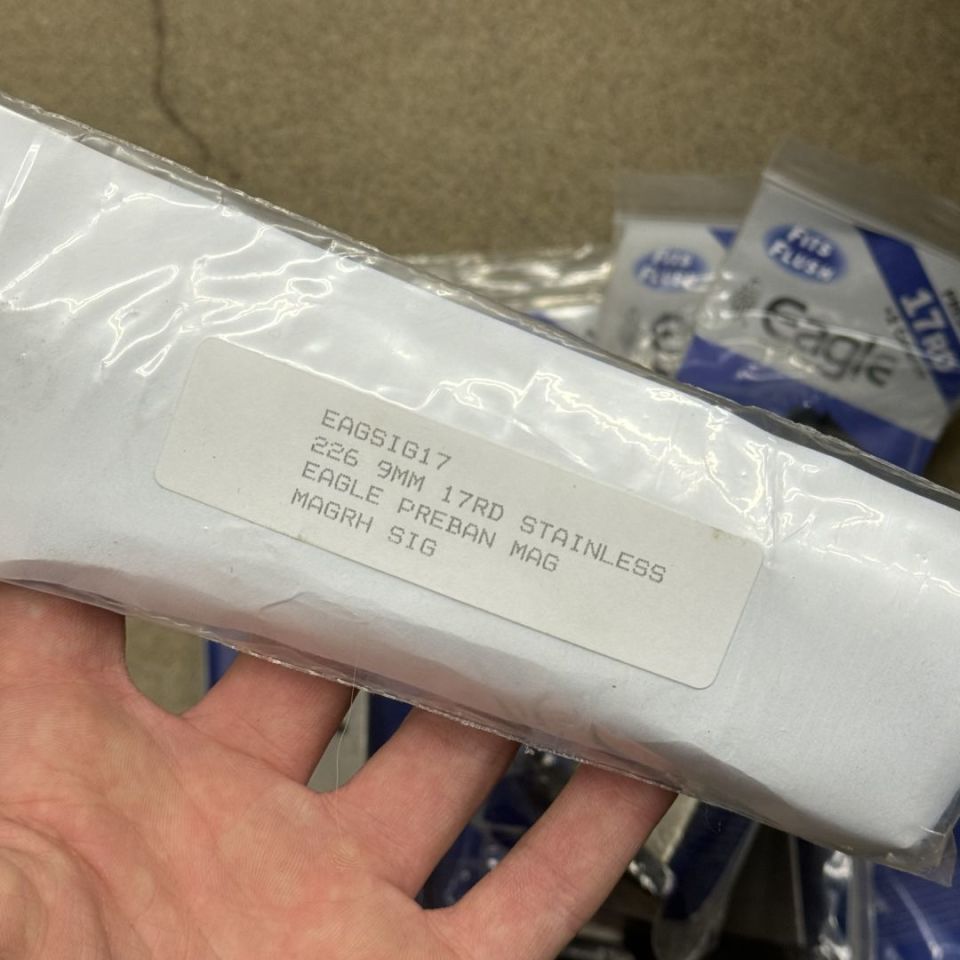 Image 2 - EAGLE P226 17 ROUND MAGAZINE 