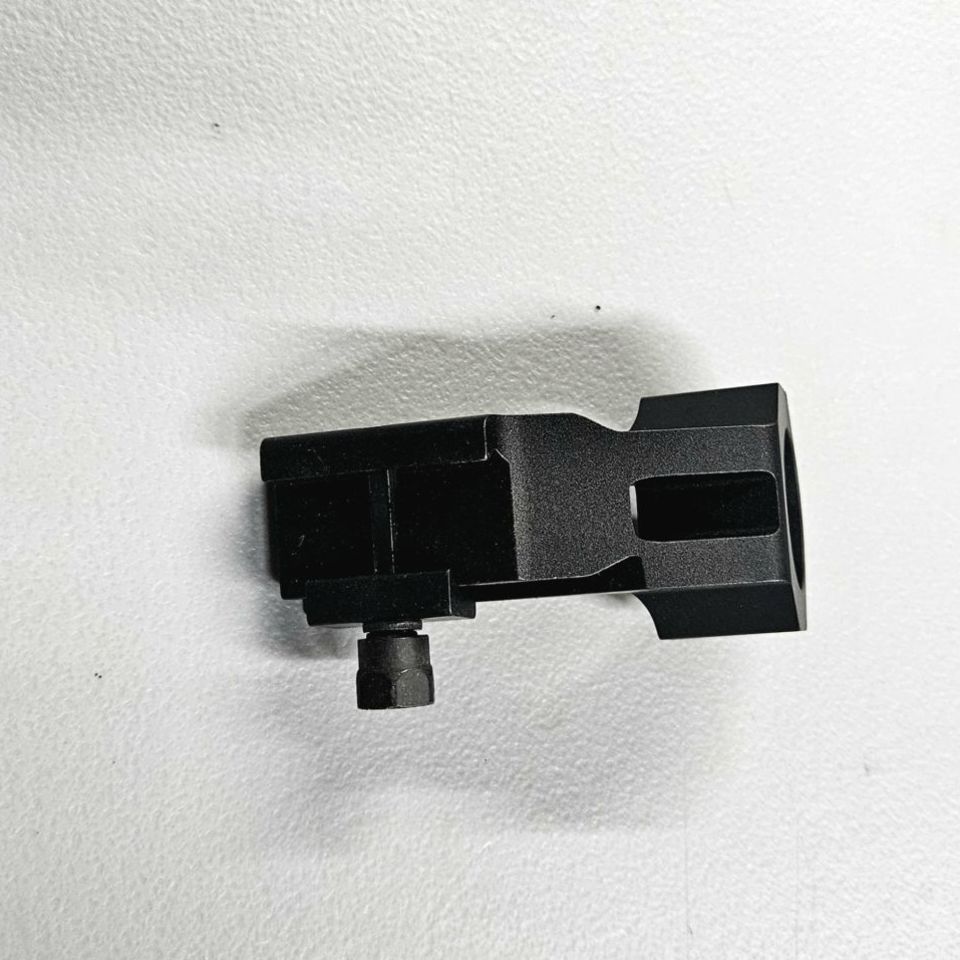 Image 4 - Vortex single cantilever mount