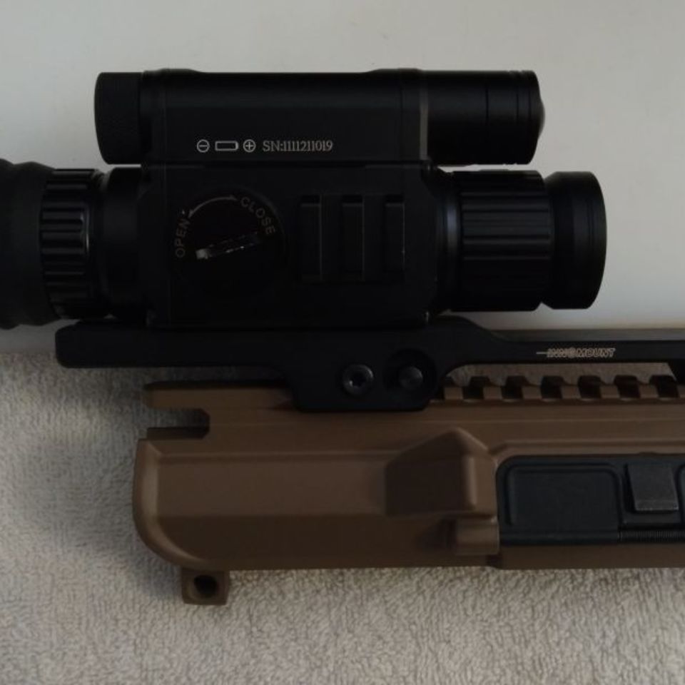 Image 2 - PARD NV008P Day/NV scope