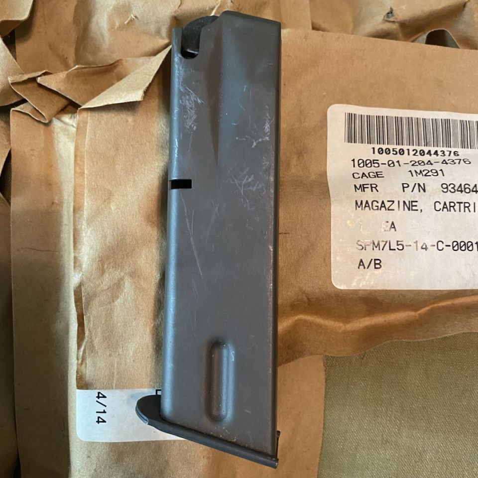 Image 3 - M9 Mag Lot
