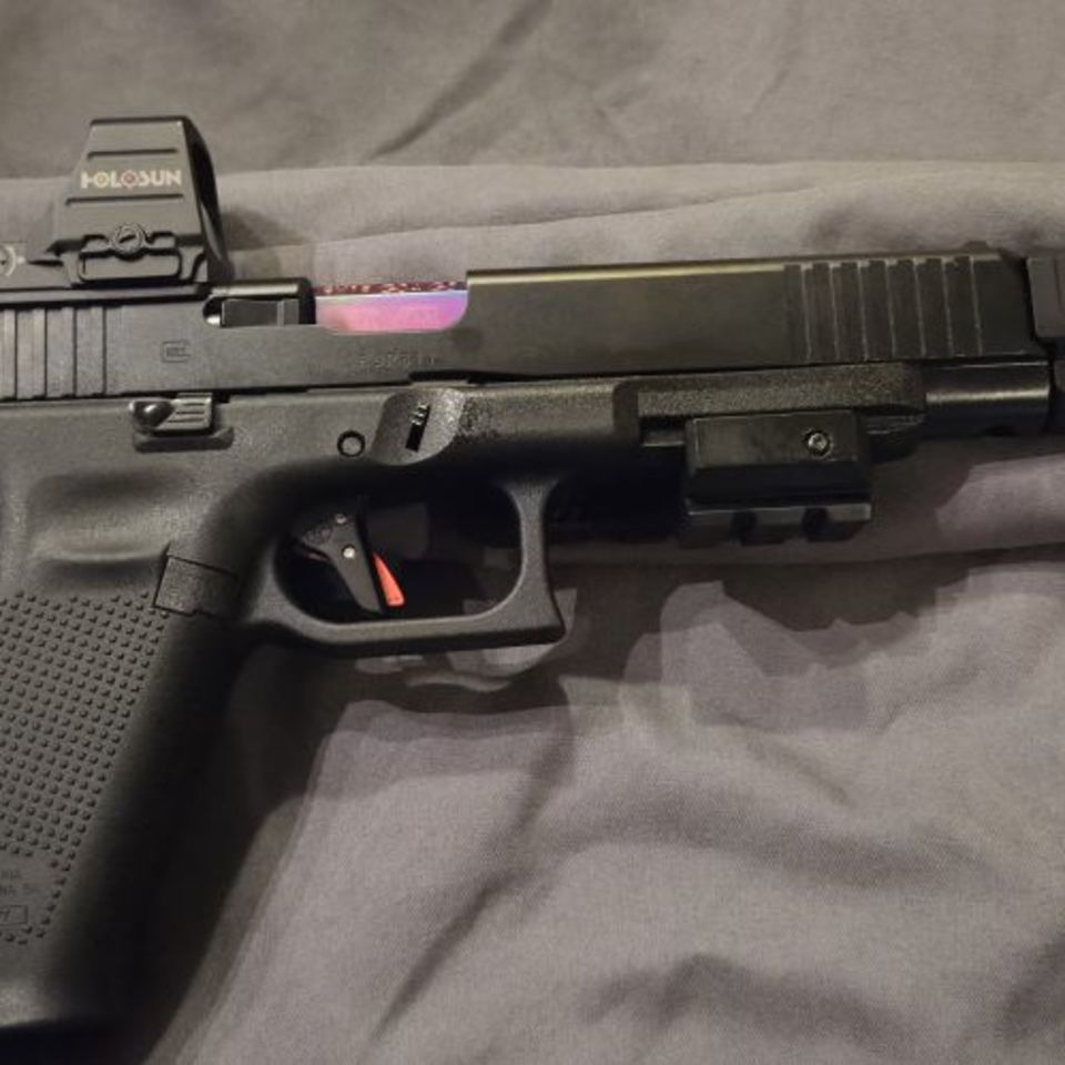 Image 4 - Having a baby sale.