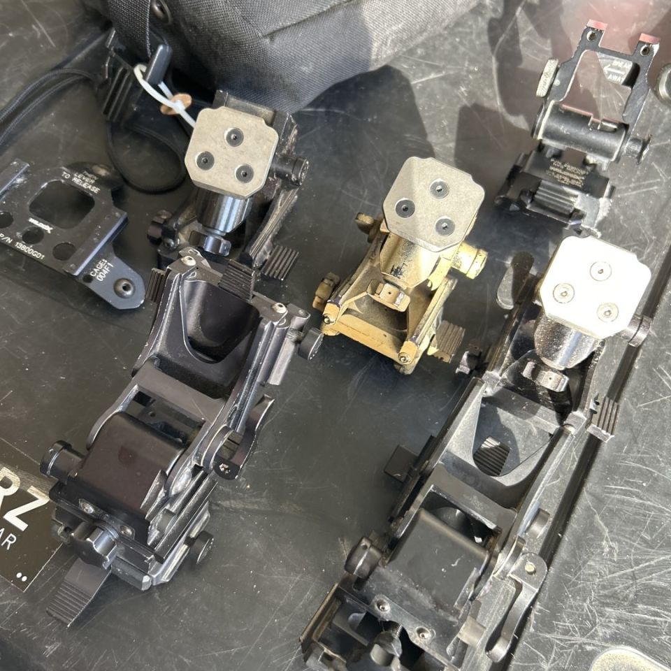 Image 2 - Night vision mounts Wilcox 