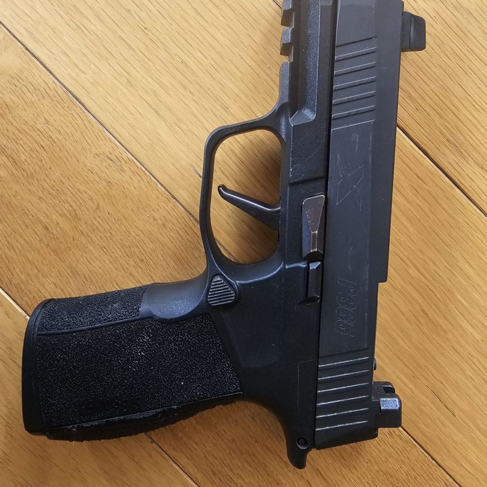 Image 2 - SIG P365 XMacro – 2x 17rd Mags