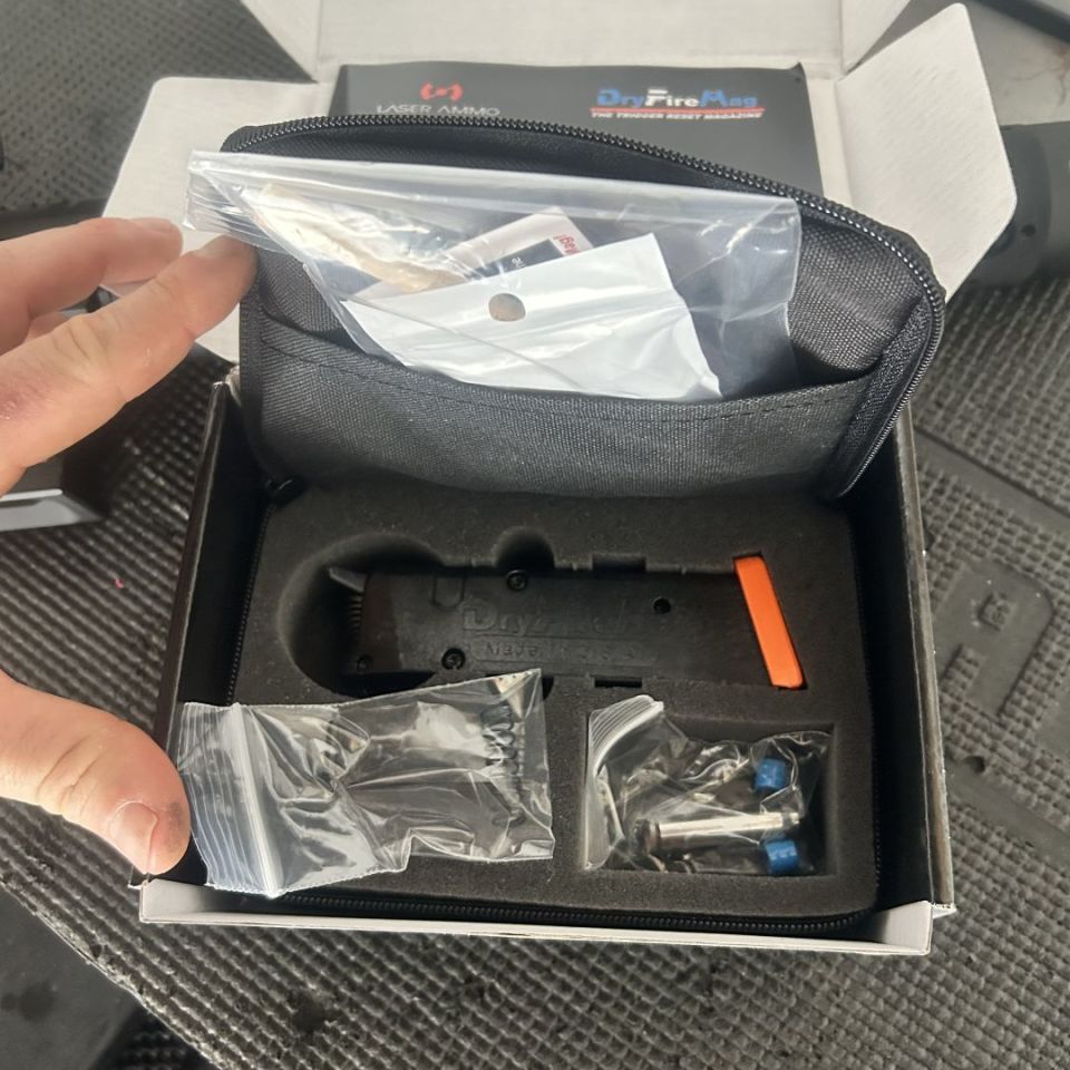 Image 2 - Dry fire mag - Glock 9mm/40