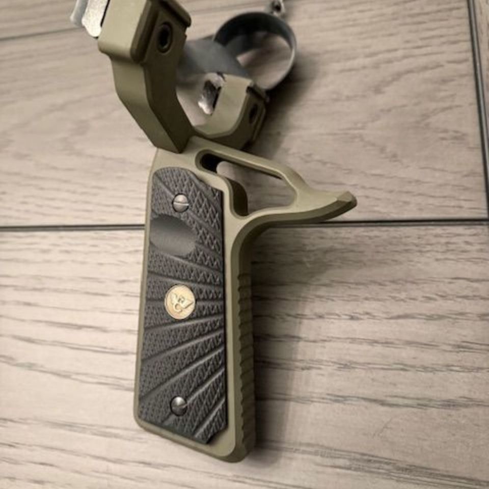 Image 2 - Wilson Combat Slingshot