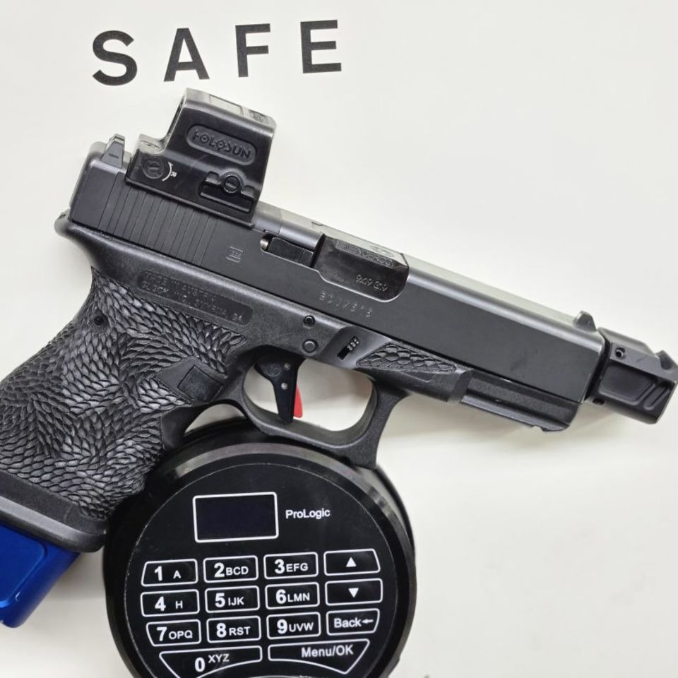 Image 2 - GLOCK 19 G3N4 MOS CUSTOM