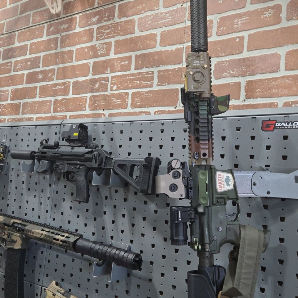 Image 2 - Geissele sd x forward controls