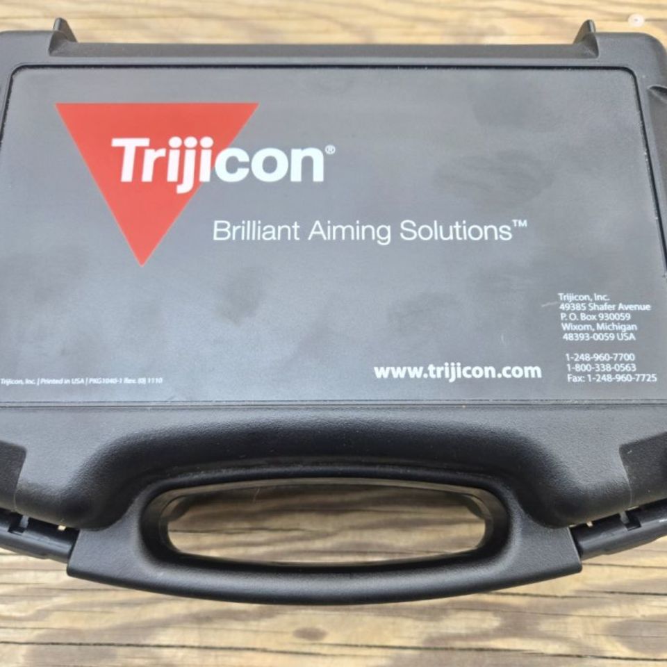 Image 5 - Trijicon ACOG Red Chevron BDC