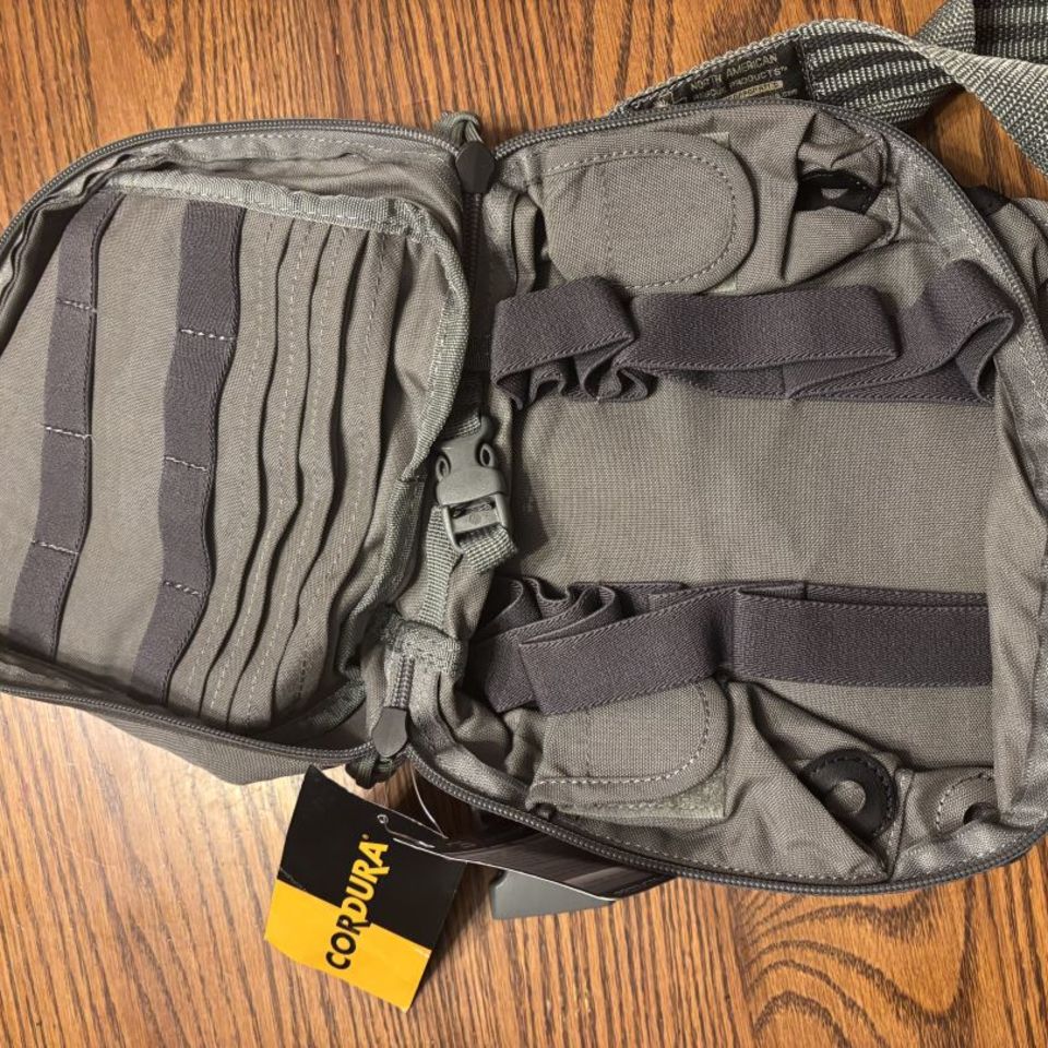 Image 2 - NAR CCRK Medic / Leg Rig Bag