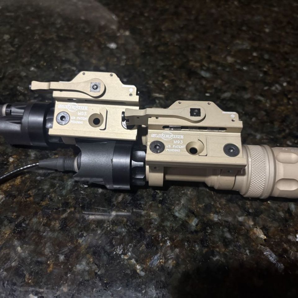 Image 4 - Surefire M952v x2