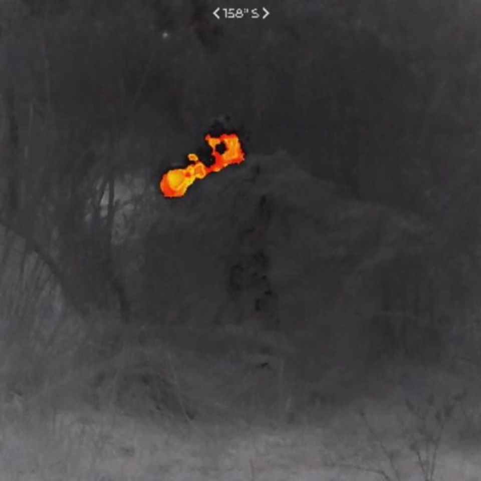 Image 5 - Anti-Thermal Blanket