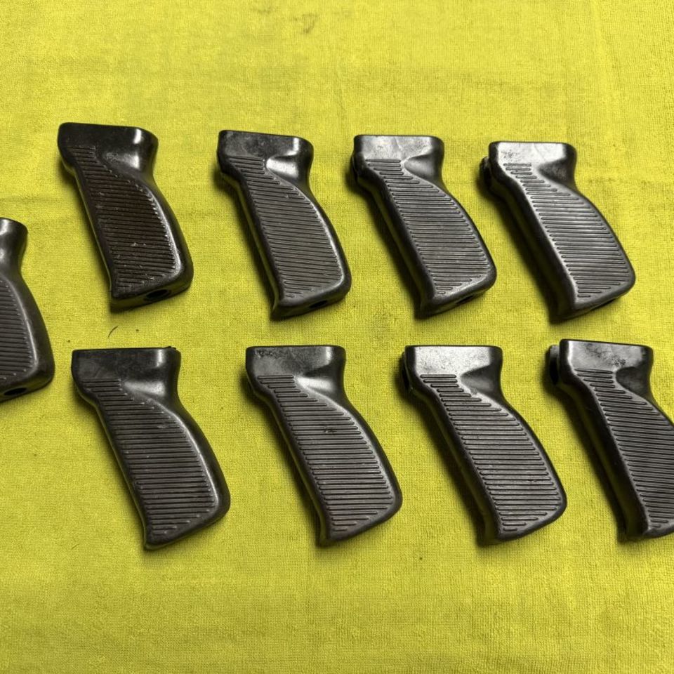 Image 1 - Yugo ak grips