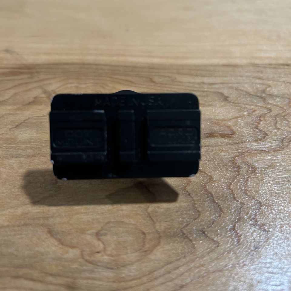 Image 3 - Reptilia Acro Mount