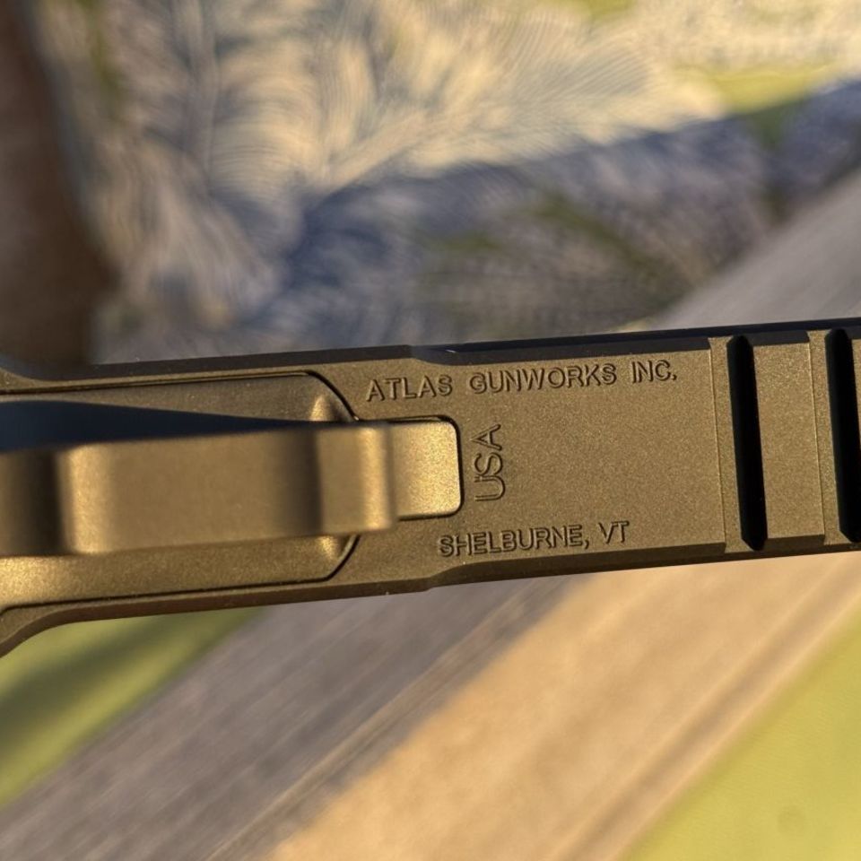 Image 4 - Atlas Eos 4.25" - 3 mags & bag