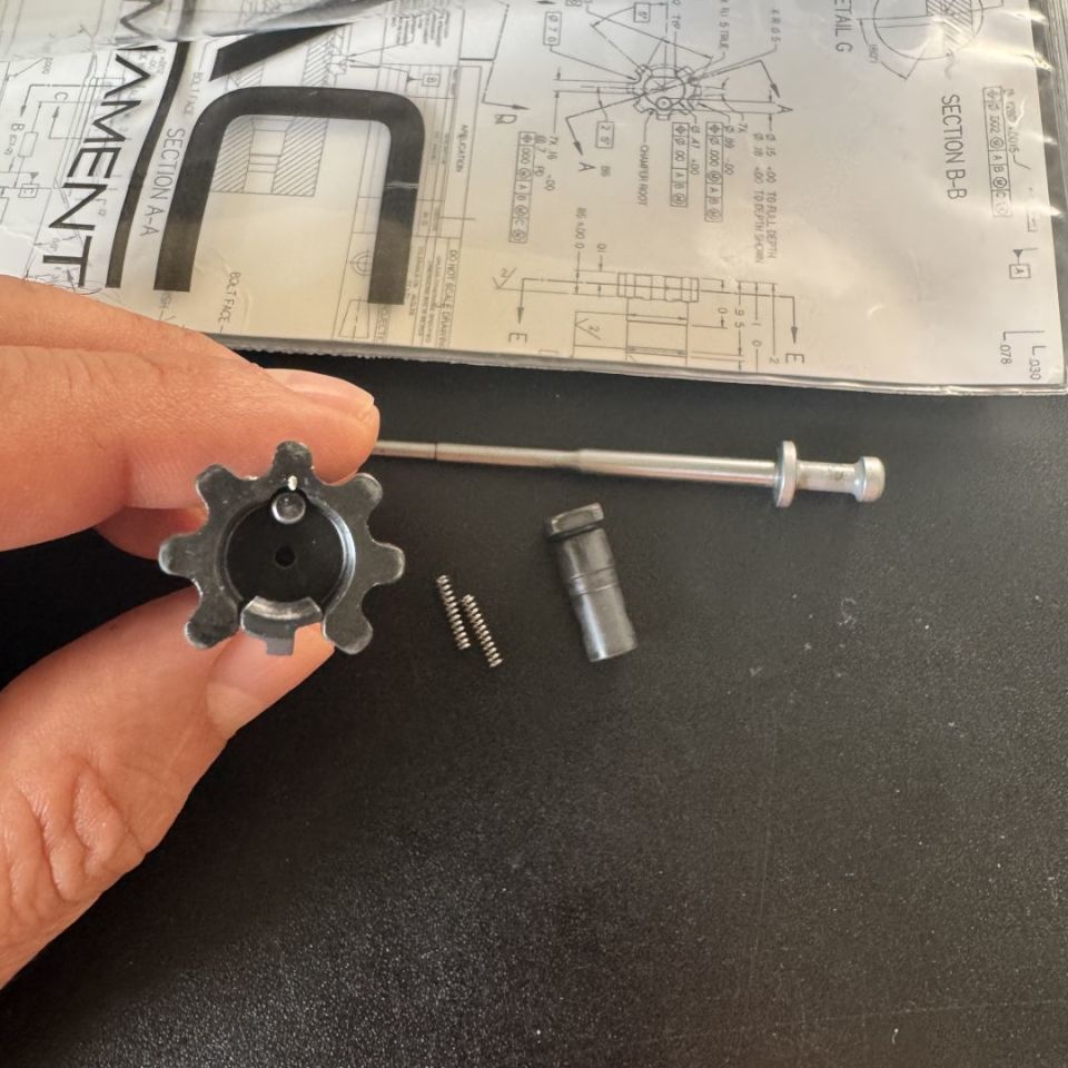 Image 1 - Knights Armament (KAC) E3 BCG