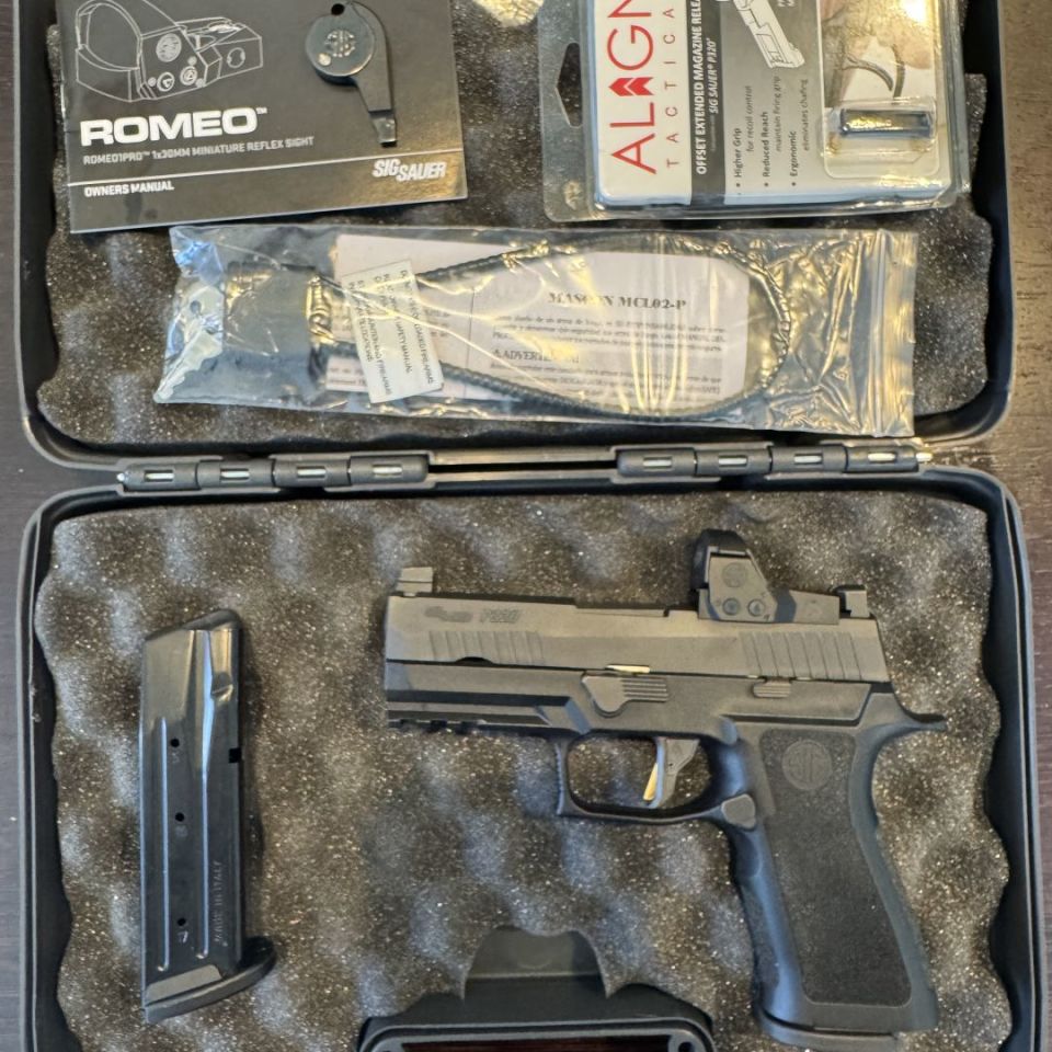 Image 1 - SIG P320 Carry Romeo Pro 1