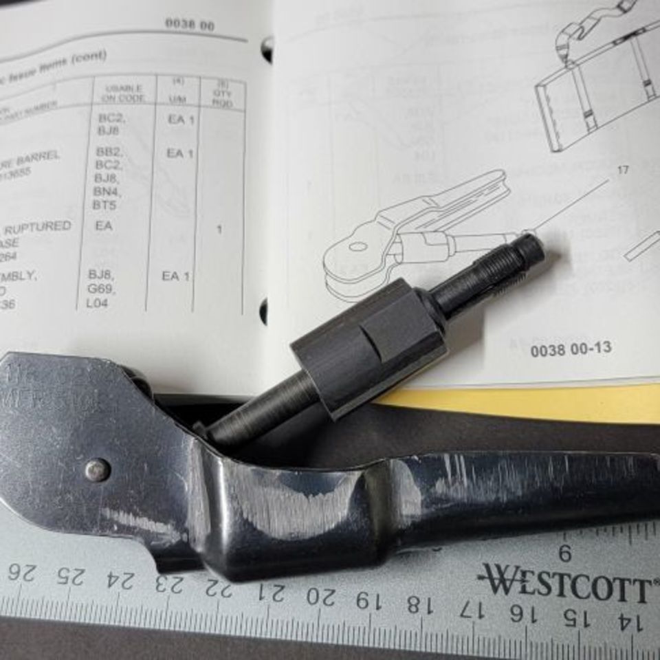 Image 2 - M240 Cartridge Case Extractor