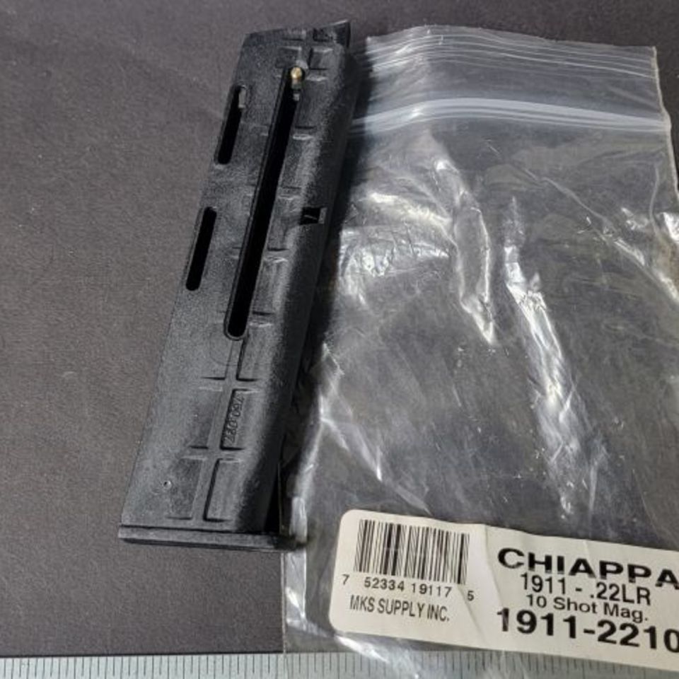 Image 3 - 1x Chiappa 1911-22lr 10rnd mag