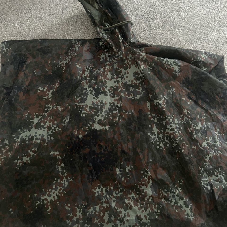 Image 3 - Military surplus 