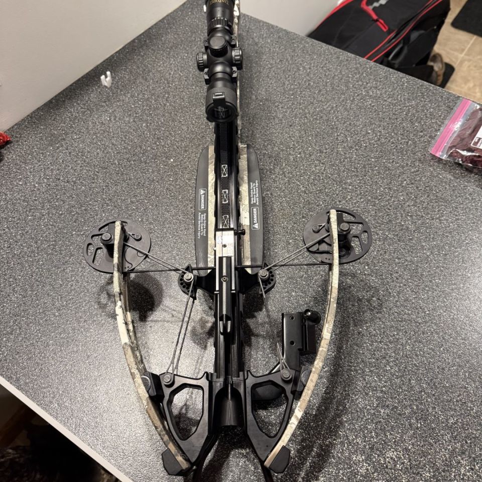 Image 4 - Tenpoint Vengant S440 Crossbow