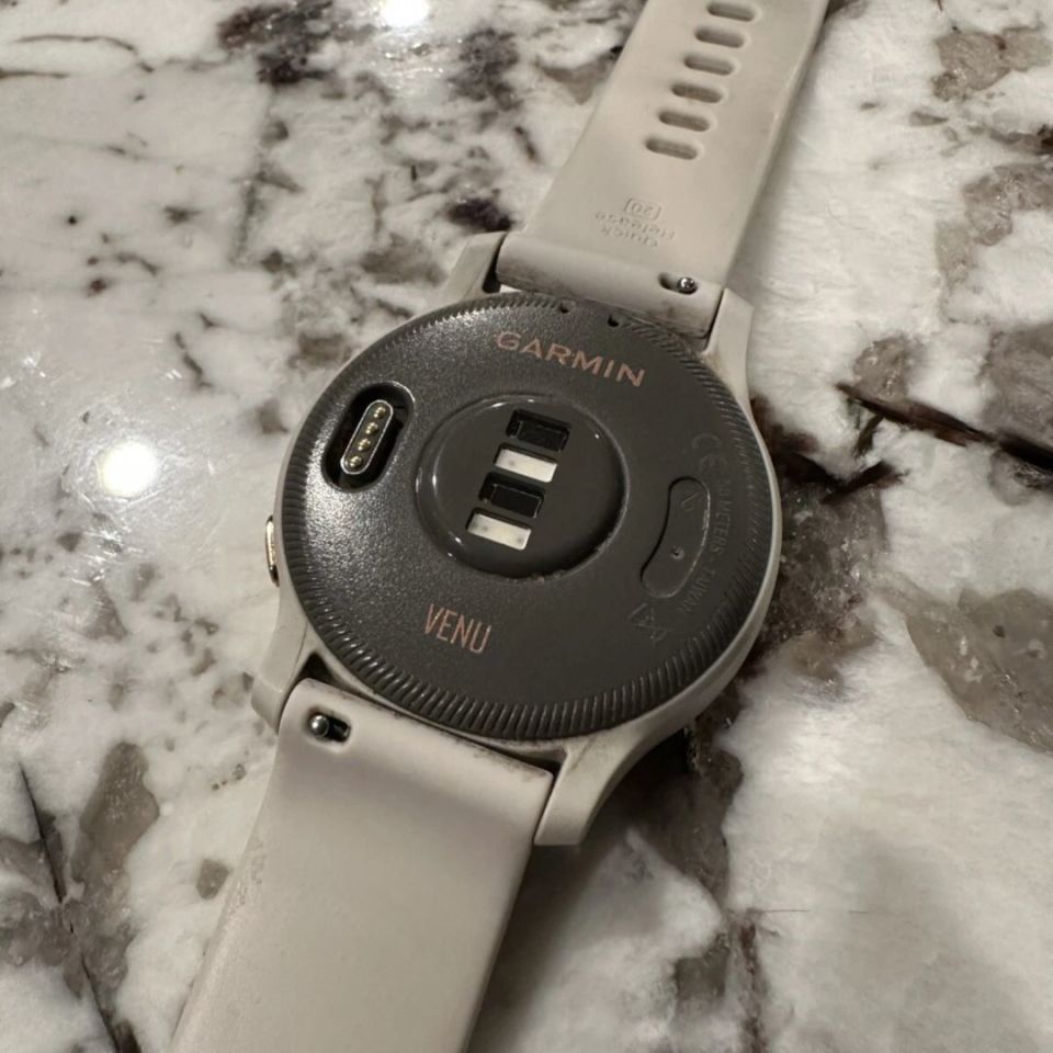 Image 2 - Garmin Venu and Garmin Venu 3