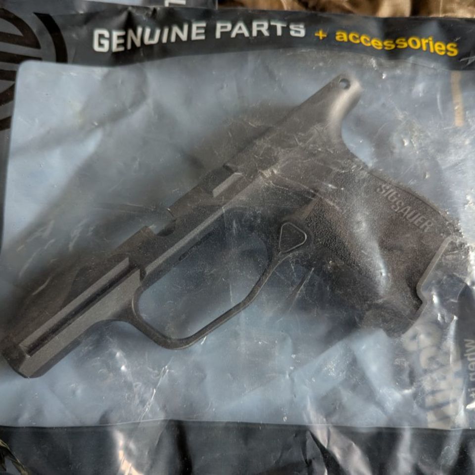 Image 2 - P365 Grip Modules Brand New in Packaging