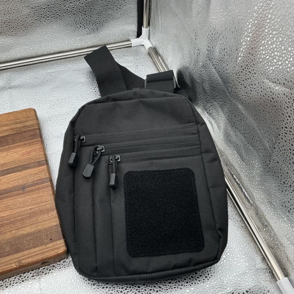 Image 1 - Green Cove Chest Bag