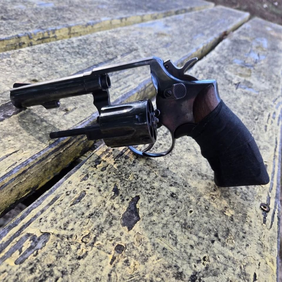 Image 1 - 1965ish S&W Model 10