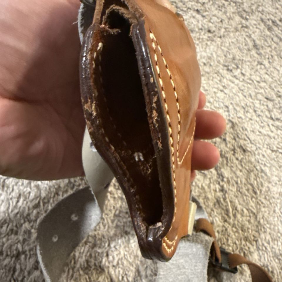 Image 4 - Rh S&w chief special 