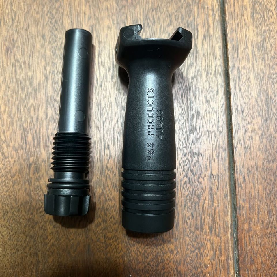 Image 2 - P&S foregrip