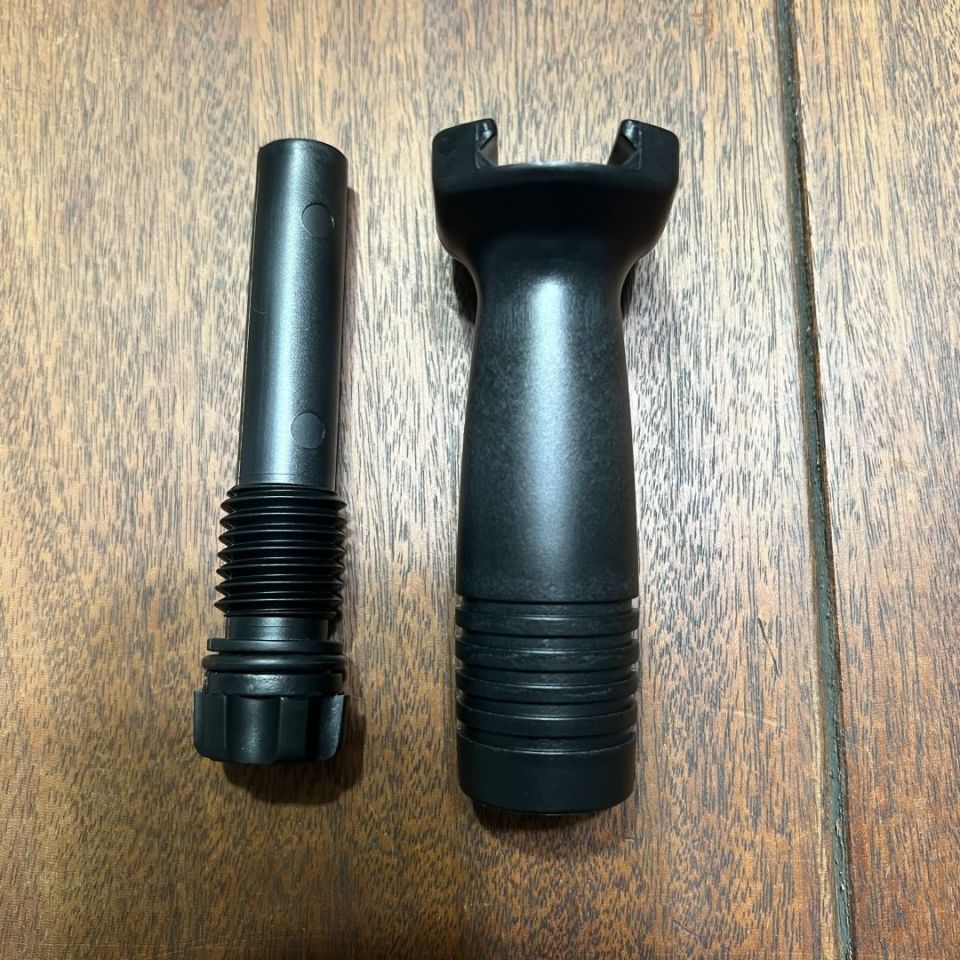 Image 3 - P&S foregrip