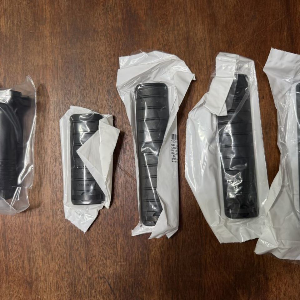 Image 5 - P&S 4U486 11xRibRail Cover Set