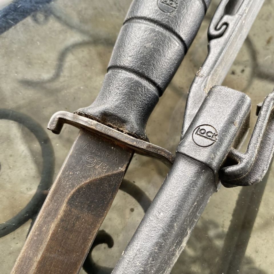 Image 3 - Vintage Glock Knife Round Logo