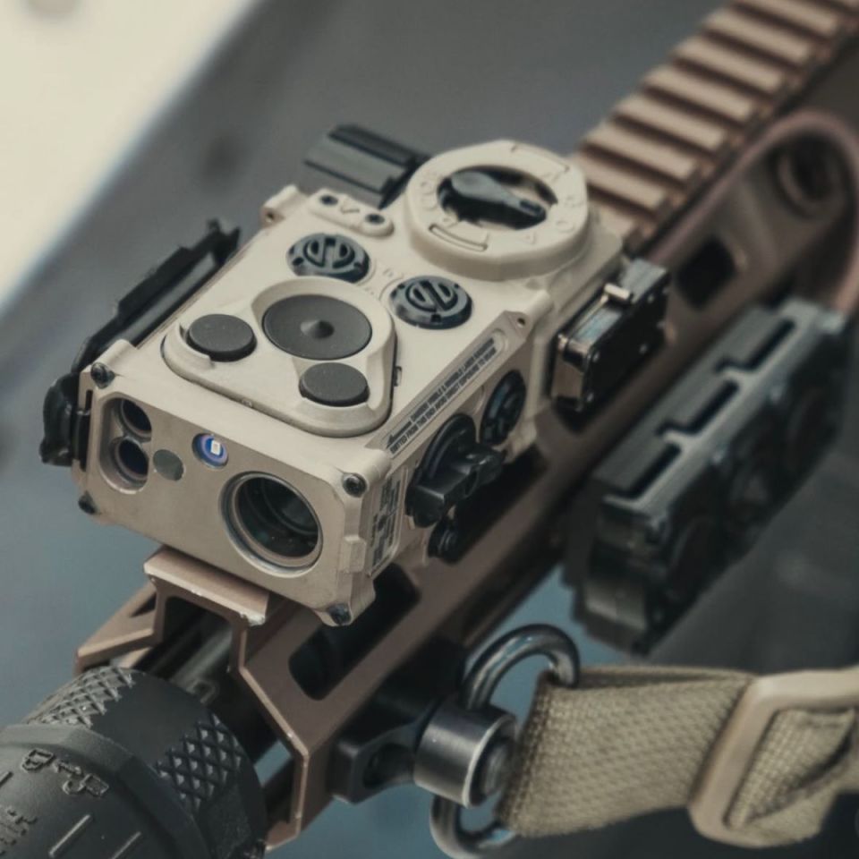 Image 1 - RAIL-C 12” or 6” remote option