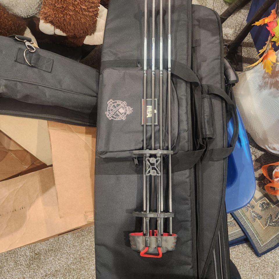 Image 2 - Bear archery blackout pursuit 