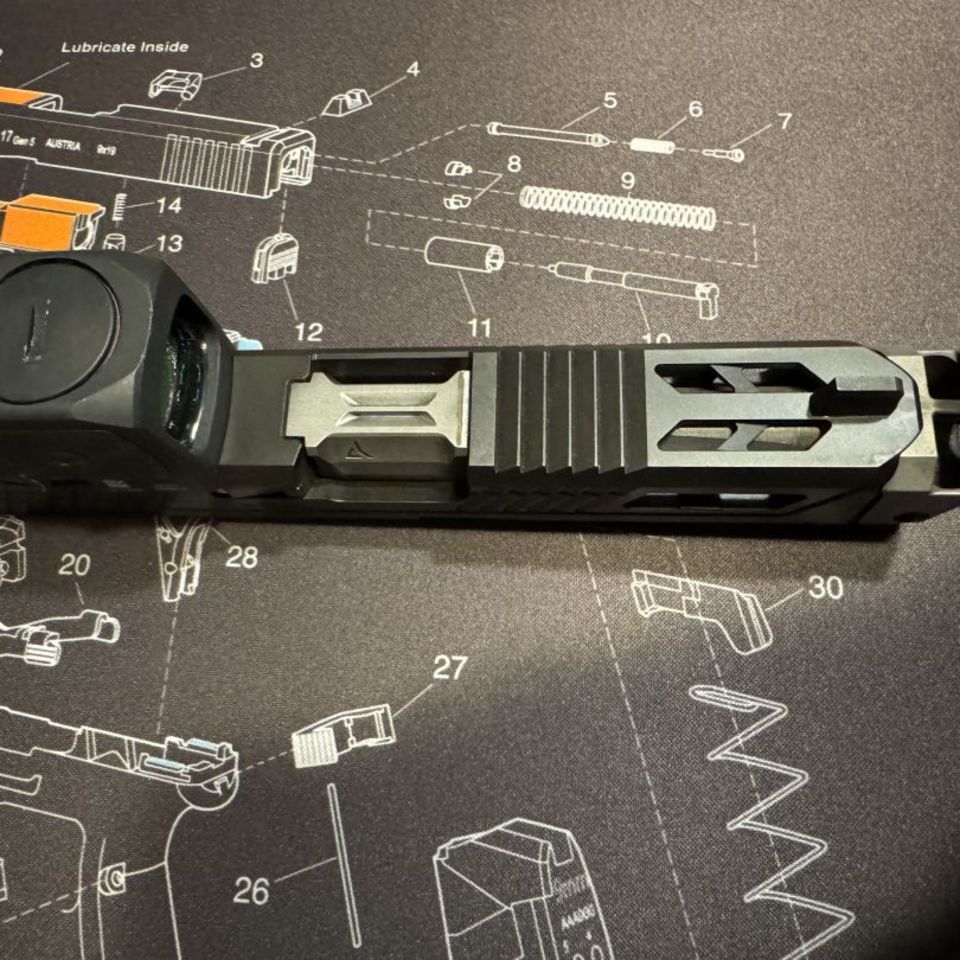 Image 5 - Glock 19 slide