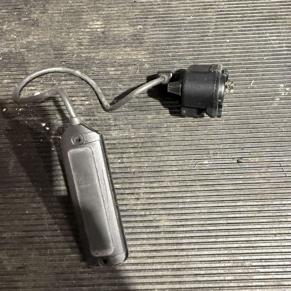 Image 3 - Streamlight TLR press switch