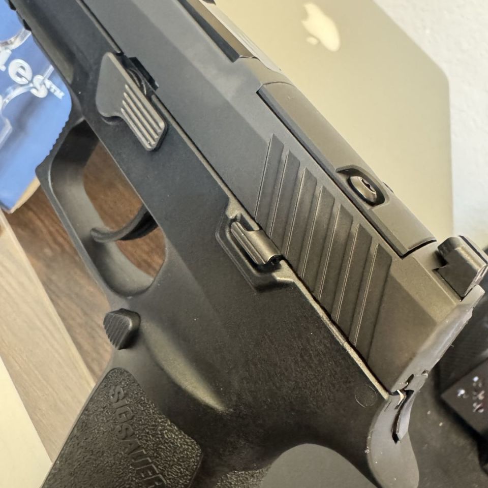 Image 3 - SIG SAUER P320 FULL SIZE 9MM 