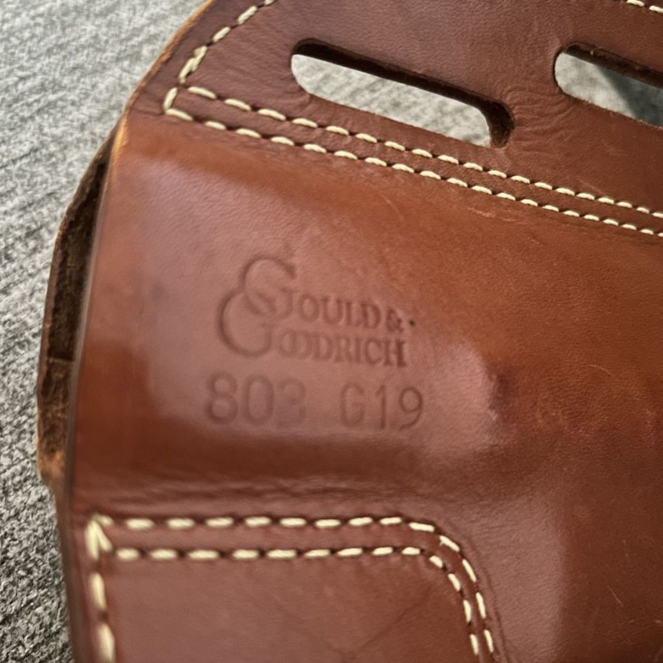 Image 3 - G19 Gould & Goodrich Holster