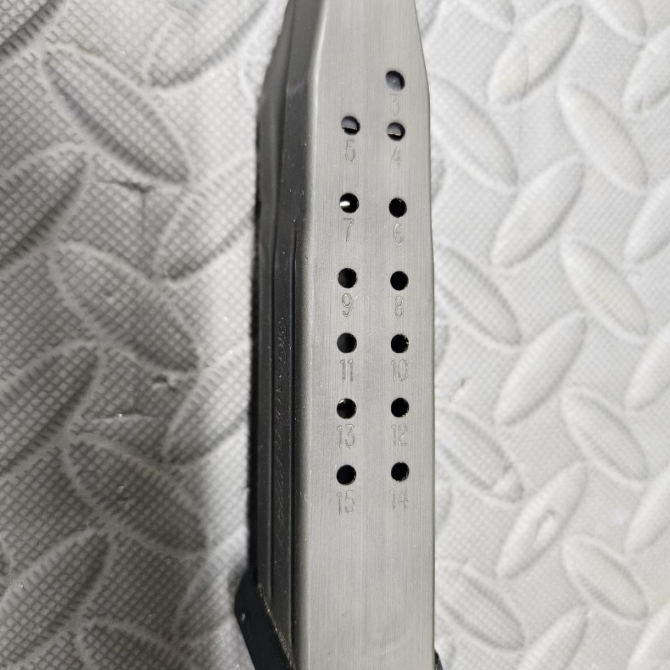 Image 2 - Sig P229 magazine 9mm