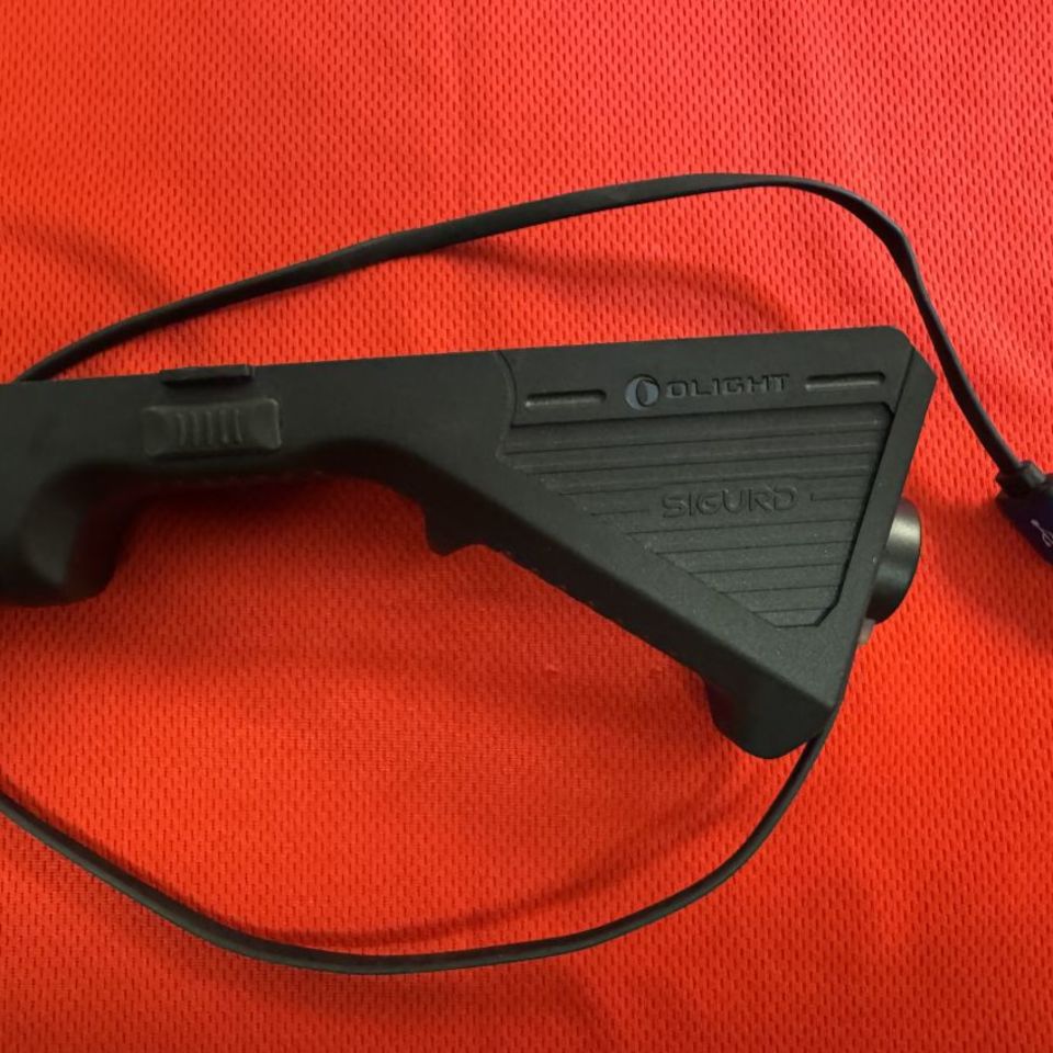Image 2 - OLIGHT Sigurd Grip Light