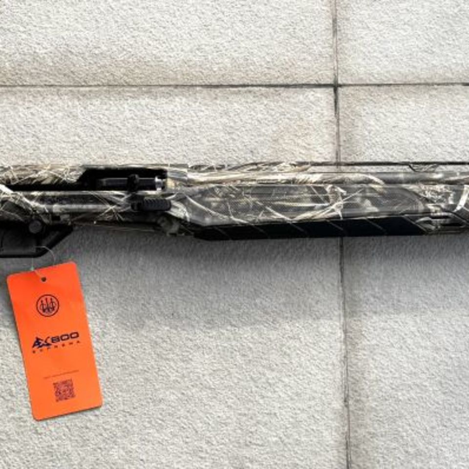 Image 1 - As New BERETTA AX800!!!!