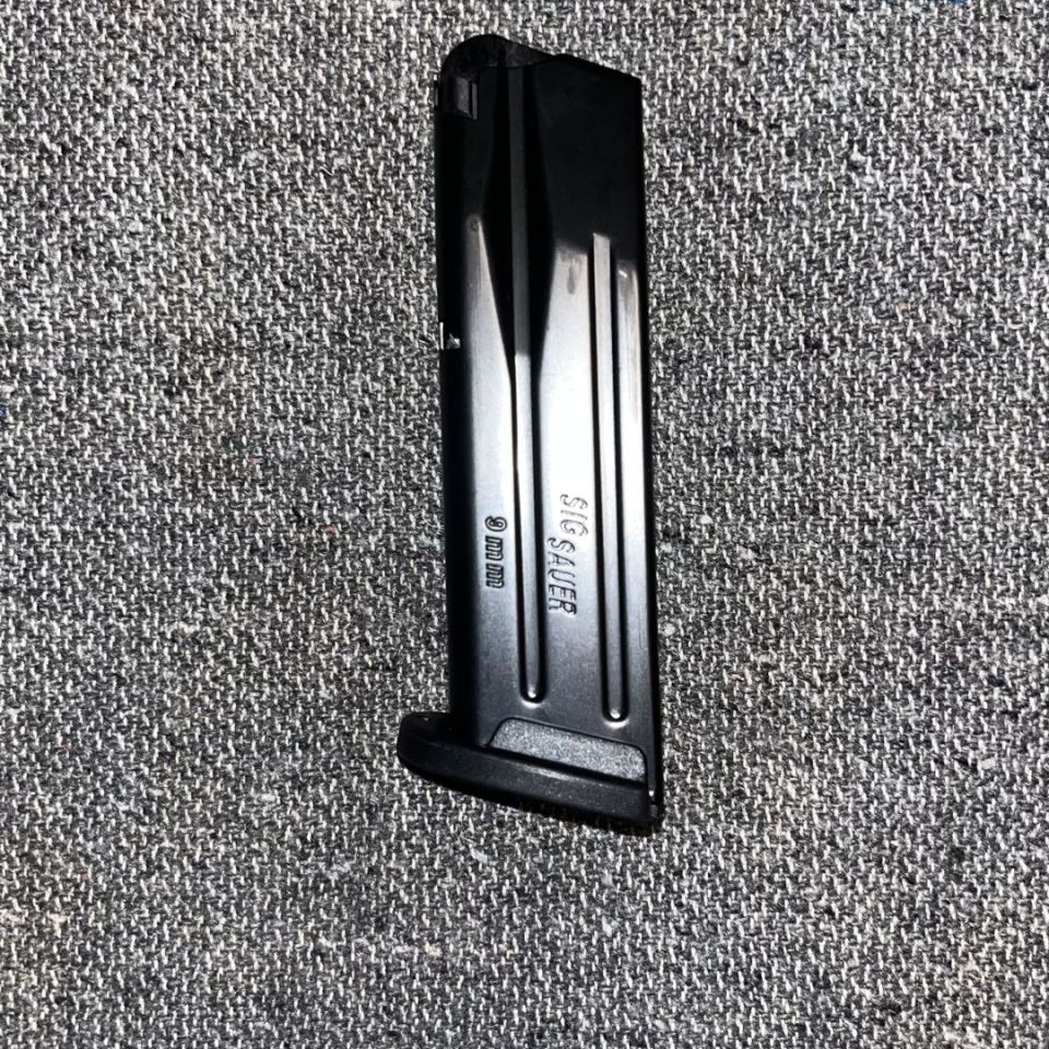 Image 2 - Compact p320 15rd