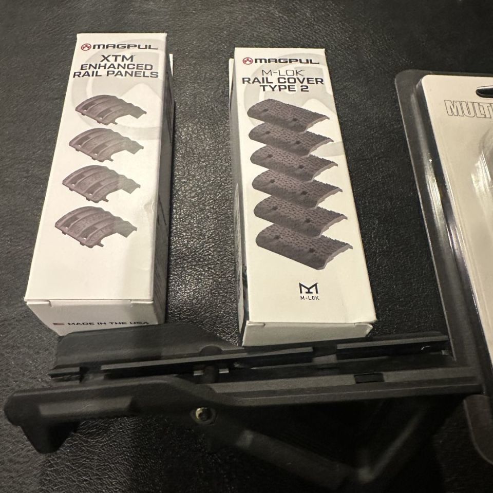 Image 2 - GUN SAFE CLEANOUT SALE