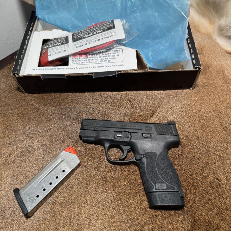 Image 2 - S&W M&P45 PERFORMANCE CENTER 4