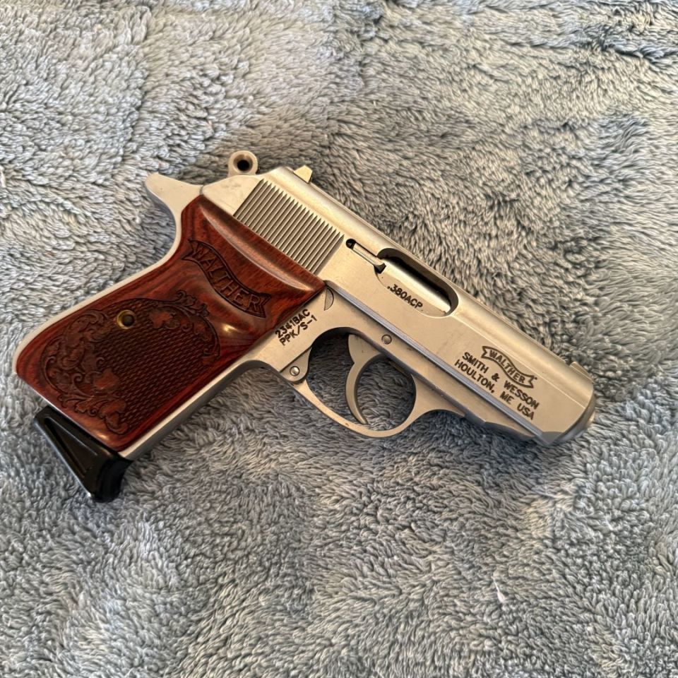 Image 4 - PPK/S-1 380