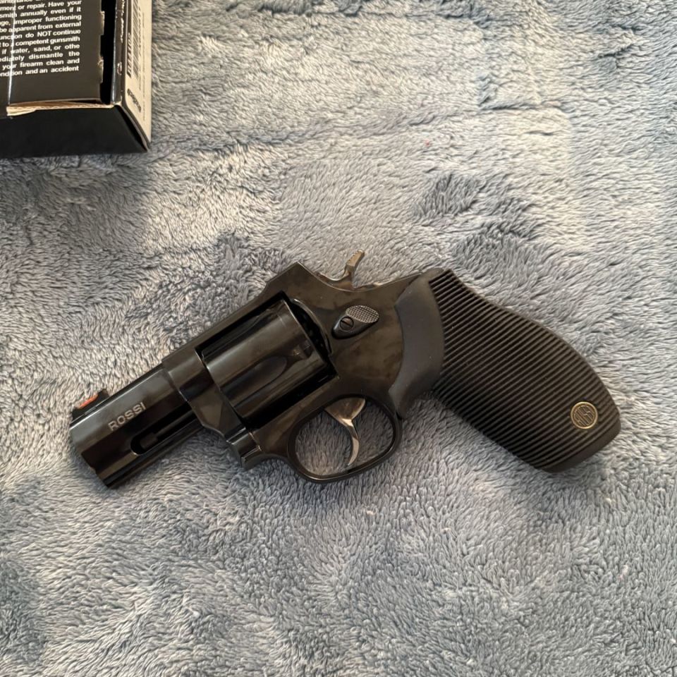 Image 4 - Rossi DA 44 MAG