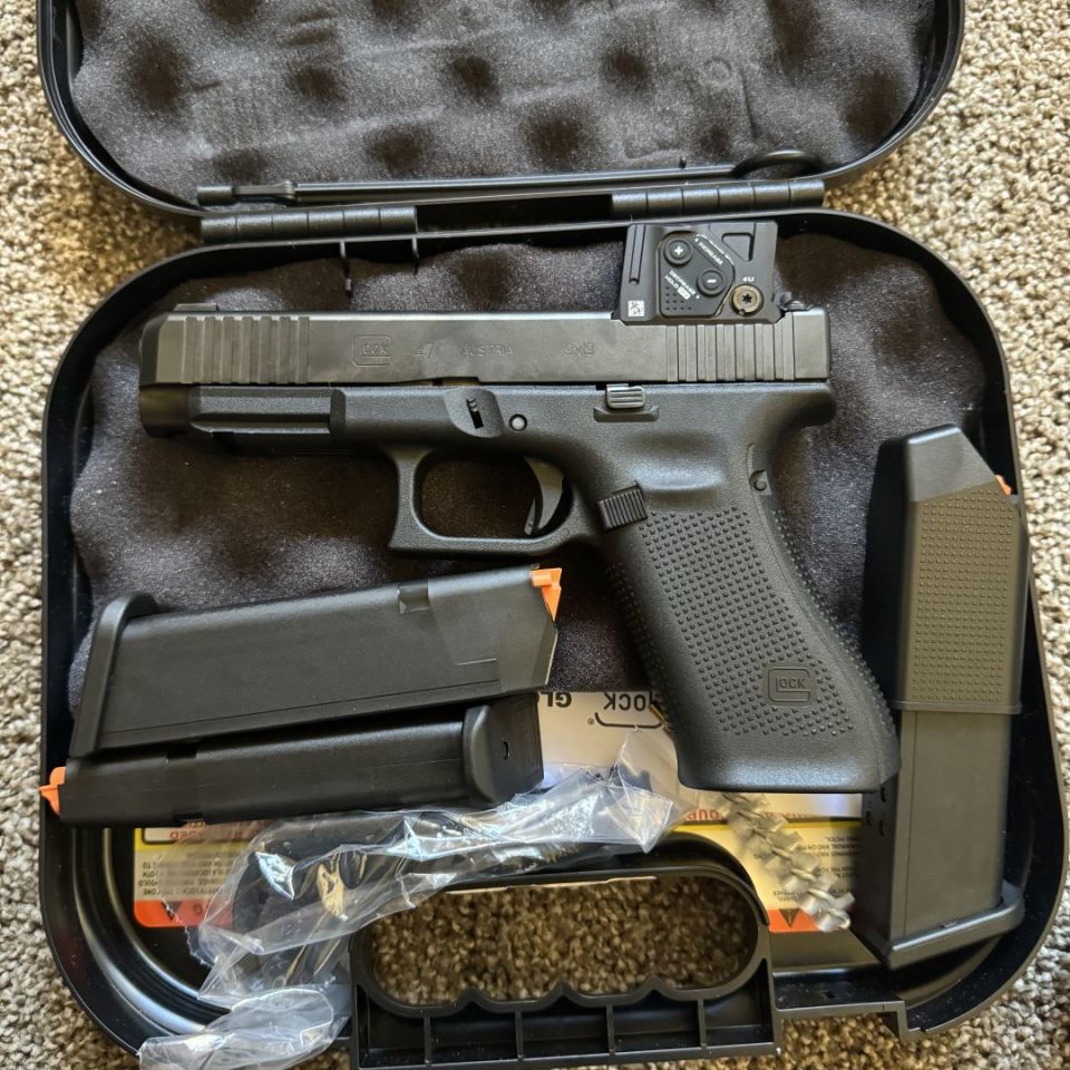 Image 1 - Glock 47 COA Blue Label