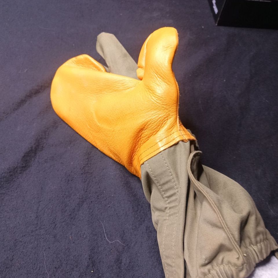 Image 3 - 1953 M1 Garand gloves unissued