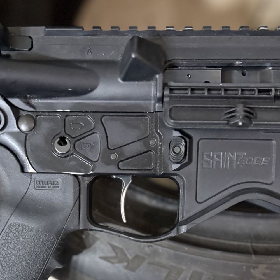 Image 4 - Saint Edge w/ Super Safety 